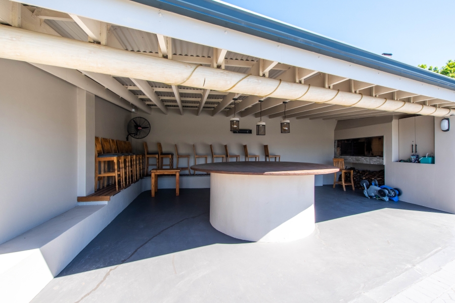 4 Bedroom Property for Sale in Mossel Bay Central Western Cape